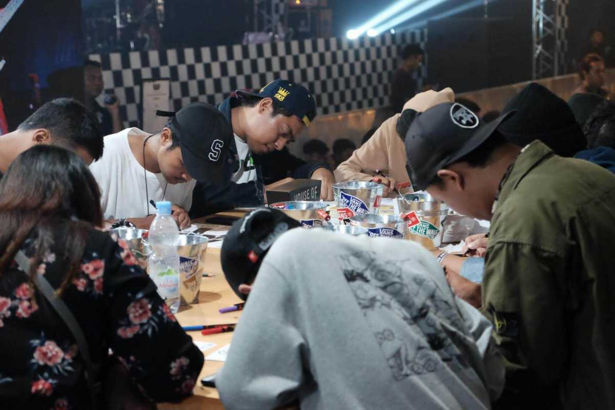 Custom Culture still on!